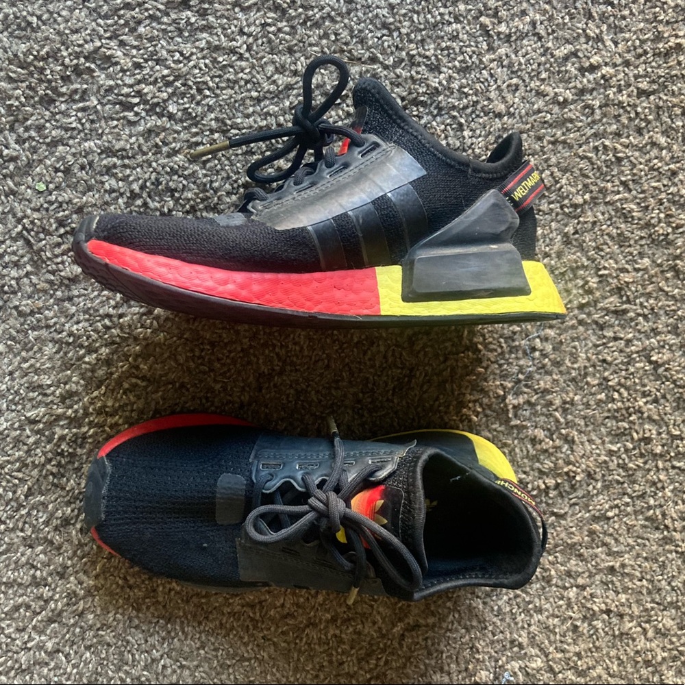 Youth NMD’s